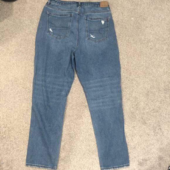 American Eagle Mom Jeans - Picture 2 of 4